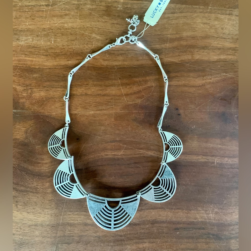 NWT Lucky Brand silver collar necklace